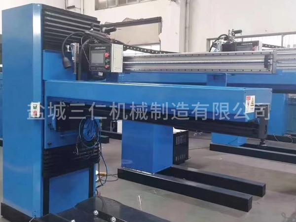 湖北直縫自動焊機（升降式）