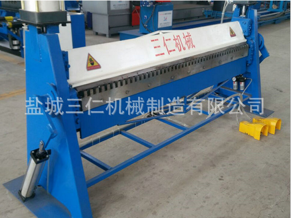 氣動(dòng)共板折邊機(jī) 氣動(dòng)共板折邊機(jī)