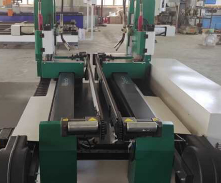 四槍角鐵法蘭自動焊